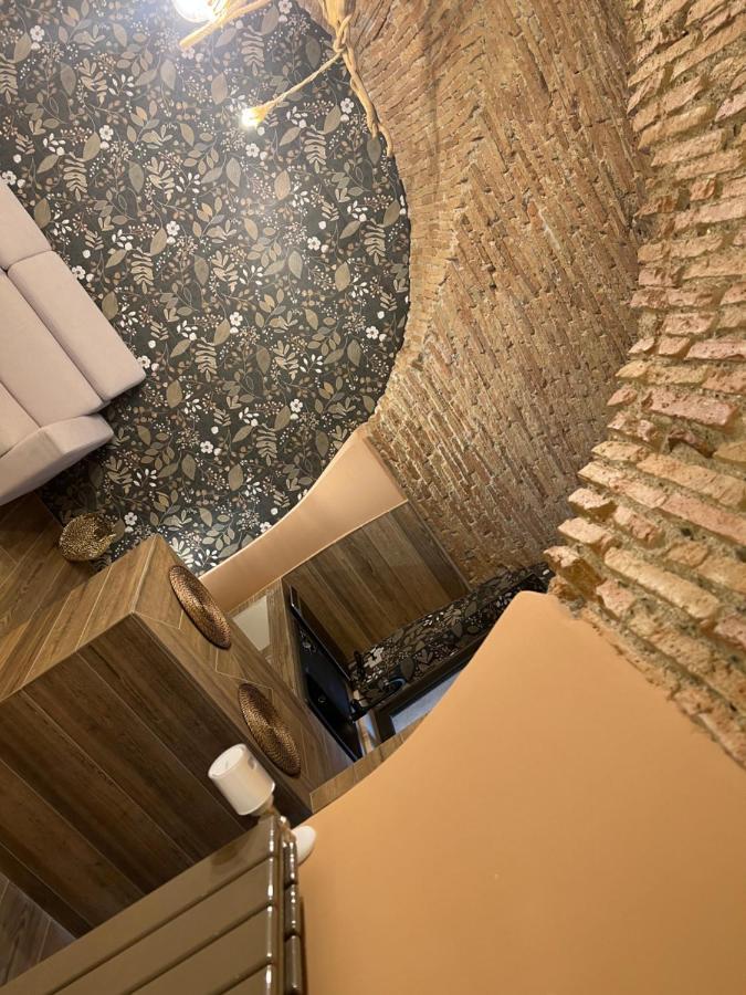 Le Dimore Del Gufo - Royal Suite Venosa Bagian luar foto